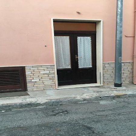La Casetta Di Angela Manduria Buitenkant foto