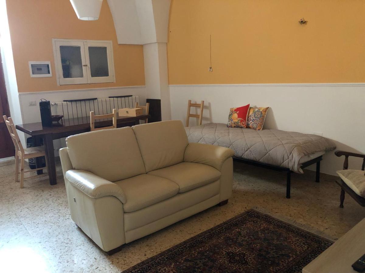 La Casetta Di Angela Manduria Buitenkant foto